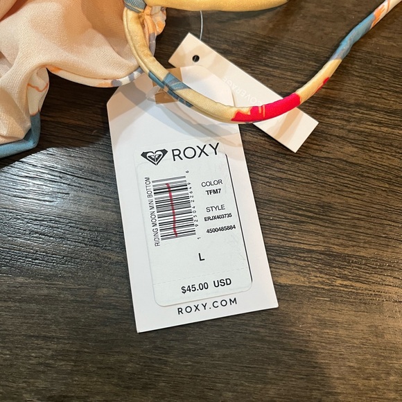 roxy bikini bottoms - Picture 4 of 5